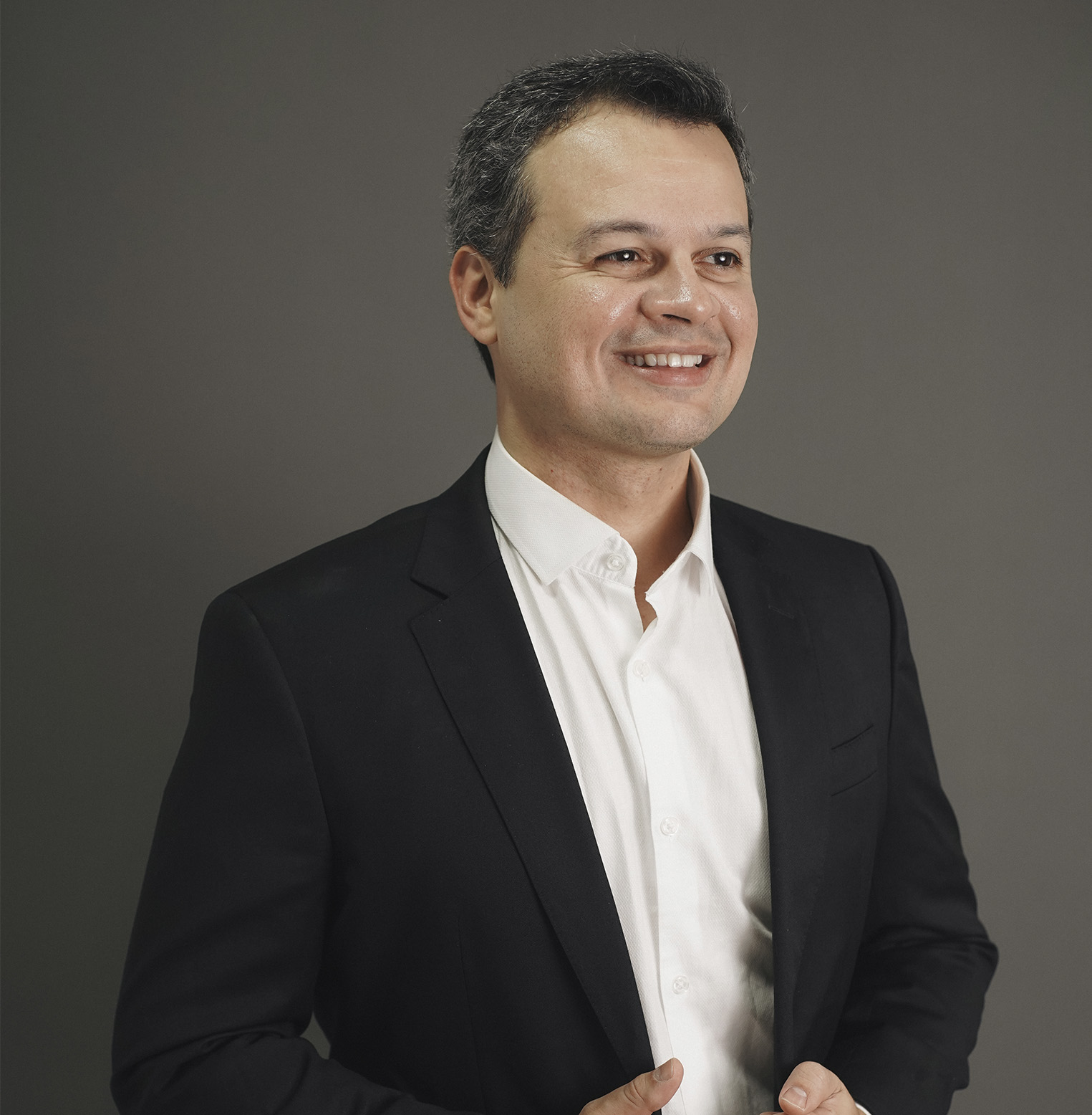 Dr. Rafael Arruda
